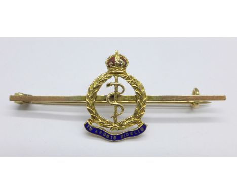 A 9ct gold Royal Army Medical Corps sweetheart brooch, 2.9g 
