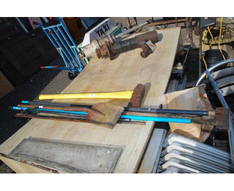 Miscellaneous tools, splitting axe with nylon handle etc