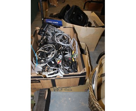 4 Boxes containing 1 Sinar Camera 'Sinarcam', user manual, cd roms etc, bag of lenses, shutters etc