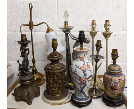 Mixed table lamps to include an Art Deco style lamp, Chinese cloisonne lamp and others 