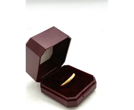 22ct gold wedding band, total weight 5.3 grams ring size q/r