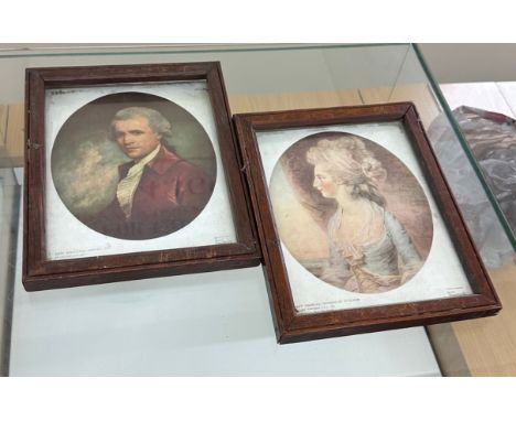 Two vintage framed wooden prints depicting portraits largest measures approx 11 inches long by 8 wide