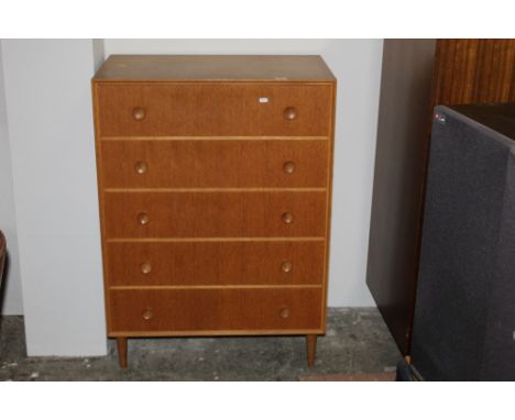 A Mid Century light oak chest of drawers of Meredew design 106 cm x 76 cm x 50 cm 