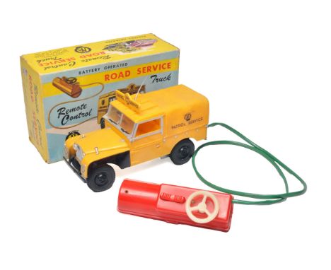 Marx Large Scale Plastic Remote Battery Operated Land Rover AA Patrol. Displays mostly very good with only minor signs of age