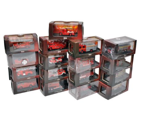 A collection of Diecast Model Fire Engine issues from the Atlas Series. Majority excellent in boxes, some still sealed. 2-3 l
