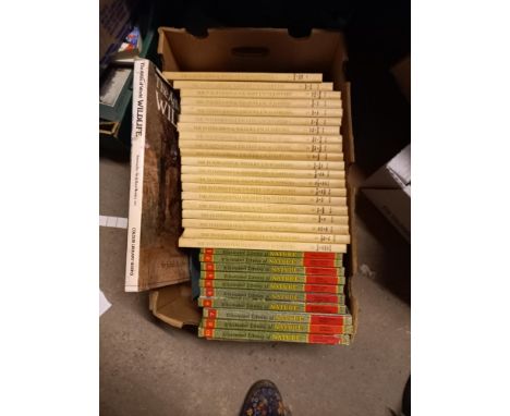 Wildlife – all 20 volumes of The International Wildlife Encyclopedia and 11 others (31)
