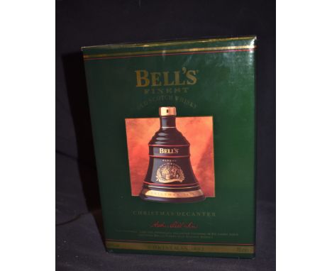 Bell's Christmas 1992. The 1992 edition from Bell's collectible commemorative decanter series. This contains Bell's finest Ol