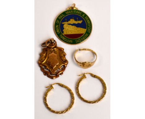 A 9ct yellow gold and enamel National Union of Rail, Maritime and Transport Workers medallion with presentation inscription t