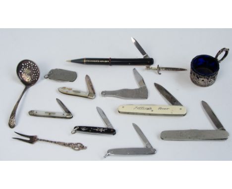A small quantity of collectors' items including a collection of pen knives to include advertising examples such as Guinness, 