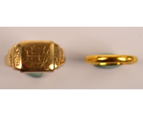 A 22ct yellow gold wedding band, size I/J and a 9ct gold gentleman's signet ring, size R, both hallmarked for Birmingham 1953