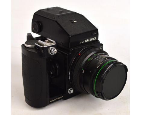 A Zenza Bronica ETRS camera with Zenzanone II 1:2.8 F=75 MM lens.