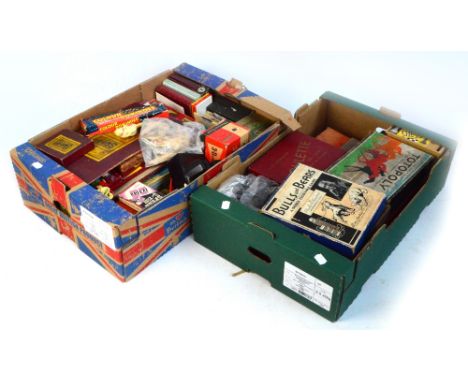 A collection of various vintage games including "Roulette Deluxe", "Totopoly", "Bulls and Bears" etc, also a collection of bo