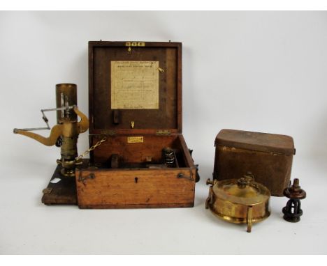 An early 20th century mahogany cased Richards' Improved Patent Steam-Engine Indicator, inscribed to label underneath lid "Eng