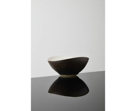[§] LUCIE RIE D.B.E. (BRITISH, 1902-1995)BOWL impressed artist's seal, the exterior in a matt manganese glaze, the interior i