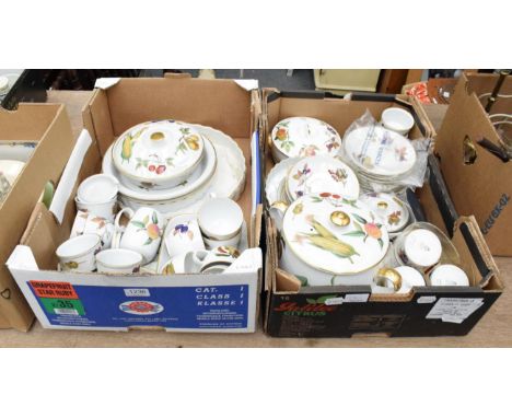 A Royal Worcester Evesham pattern part dinner service (in two boxes) 