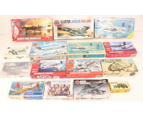 Airfix: A collection of fifteen assorted boxed Airfix model kits, mostly aircraft, to include: 03178, 04018-3, 9-02073, 01553