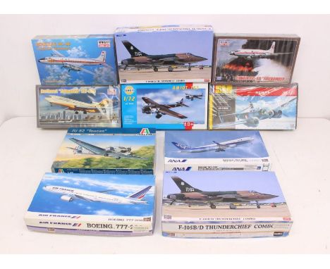 Model Kits: A collection of assorted boxed aircraft model kits, to include: Smer, Heller, Italeri, Minicraft, and Hasegawa. C