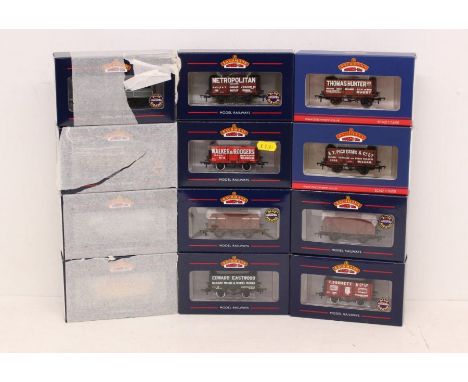 Bachmann: A collection of twelve boxed Bachmann, OO Gauge, 'Exclusive' rolling stock wagons to comprise references: 37-101Y, 