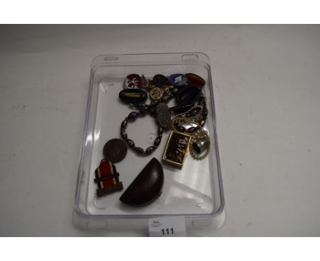 MIXED LOT : COSTUME JEWELLERY, SMALL ENAMEL BADGES ETC