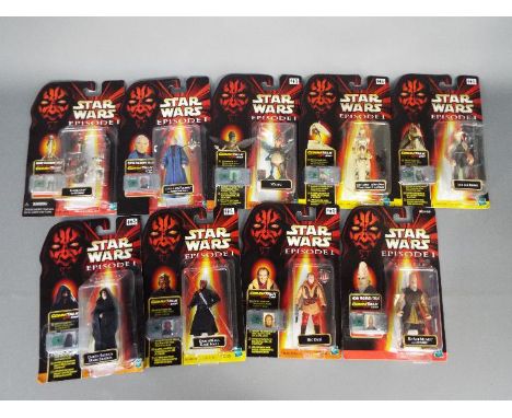 Hasbro - A group of 9 x carded 3.75" Episode I figures with Comm Talk chips including # 84105 Chancellor Valorum with Ceremon