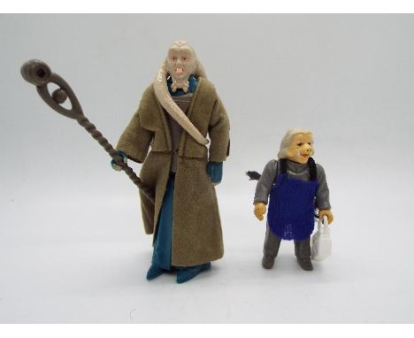 Kenner - 2 x loose vintage 3.75" figures, Bib Fortuna, Ugnaught. The Bib Fortuna model is marked LFL 83 Hong Kong and he has 