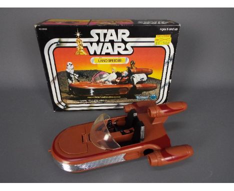 Star Wars - A boxed, vintage, Kenner Star Wars Landspeeder, with crad insert, model appears in excellent condition in very go