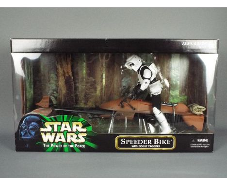 Star Wars - Hasbro - The Power Of The Force Speeder Bike with Scout Trooper in 12" scale from the year 2000. # 26295. The mod
