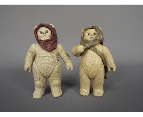 Kenner - 2 x loose 3.75" Ewok figures, Lumat and Warok from the Last 17. Lumat has his headdress and quiver but no bow, Warok