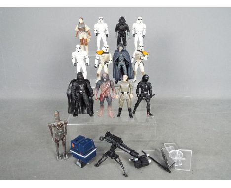 Star Wars, Kenner, Hasbro, LFL, CPG, GMFGI - A collection of 12 loose vintage Star Wars figures with some accessories. Lot in