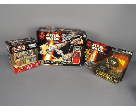 Star Wars, Hasbro - Three boxed Hasbro Star Wars toys / actions figures. Lot consists of Star Wars Episode1 'Sebulas's Podrac