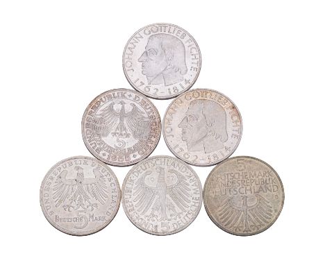 BRD - Die ersten fünf Gedenkprägungen der 5 Mark. Darunter: 1 x 5 Mark 'Germanisches Museum' 1952/D, vz-ss, Tönung, Grünspan;