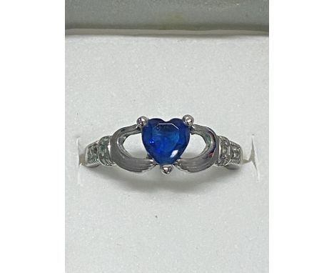 A stamped 925 silver ring