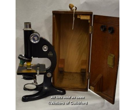 R &amp; J Beck L.T.D London microscope,  Model 29,  U.L.A45 in original case