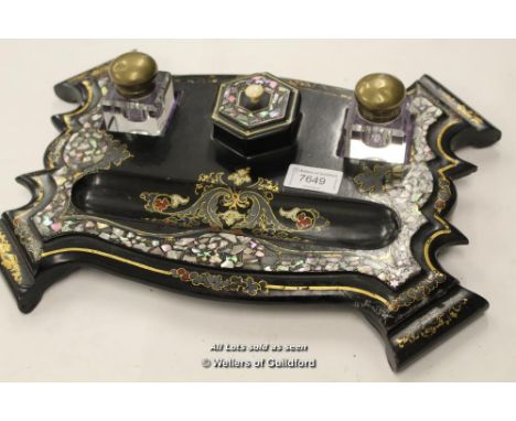 *ANTIQUE WOODEN/ PAPER MACHE LACQUERED INK WELL STAND MOTHER OF PEARL INLAY [LQD79](LOT SUBJECT TO VAT)