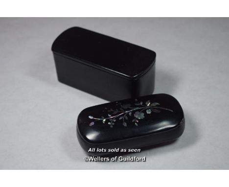 A Victorian snuff box with mother-of-pearl inlay; a similar plain example (2)