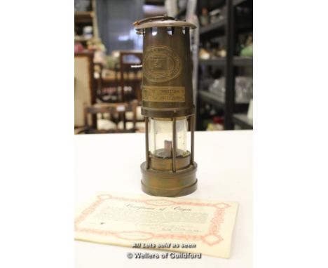 *VINTAGE BRASS MINERS LAMP E THOMAS &amp; WILLIAMS CAMBRIAN LAMP WORKS ABERDARE WALES [LQD79](LOT SUBJECT TO VAT)