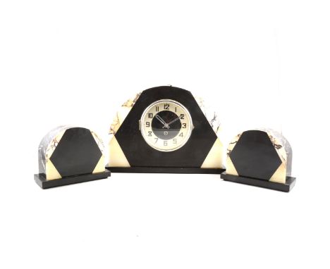 Art Deco marble mantle clock and garniture, circular silvered chapter ring with Arabic numerals, clock case 27.5cm high. (Qty