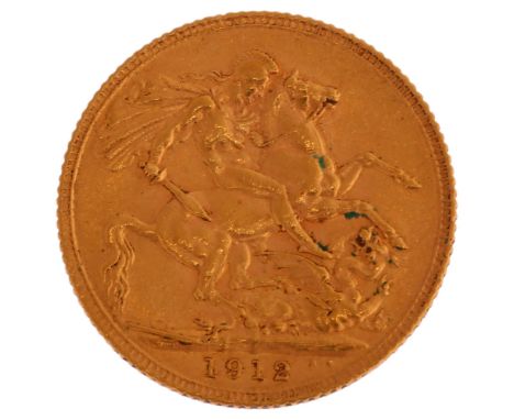 A George V 1912 gold full sovereign coin, 7.9gNo damage, only very light wear 
