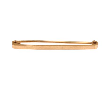 A mid-20th century 9ct gold tie clip/bar brooch, maker HH&S, Birmingham 1947, length 44.5mm, 2.1gNo damage or repairs, only l