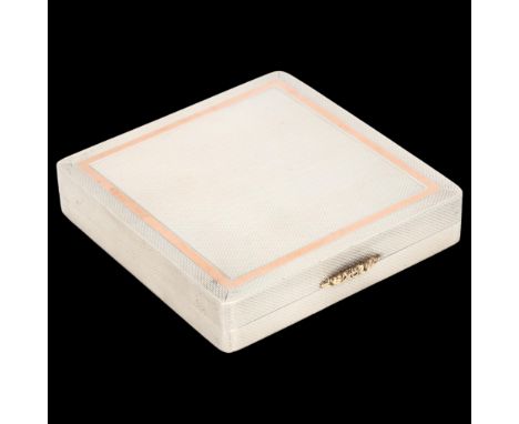 Elizabeth II silver and gold inlaid compact, Garrard & Co London 1967, 7.5cm x 7.5cmGood condition, very light surface scratc