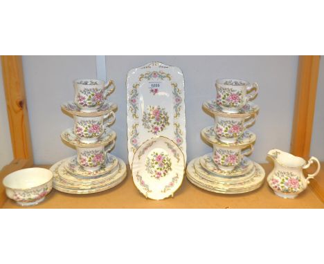 A Royal Standard Mandarin pattern tea service for six, comprising 21cm plates, 16cm plates, creamer, sugar bowl, sandwich pla