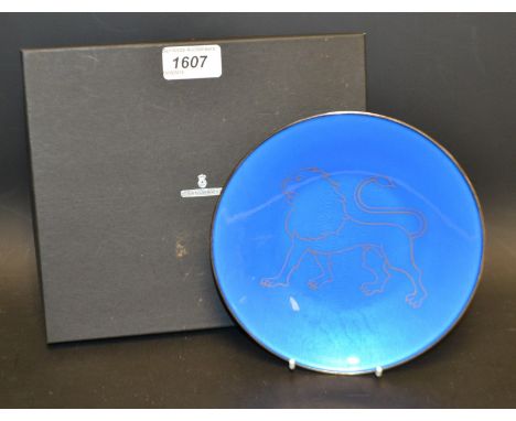 A David Andersen Norwegian sterling silver and enamel circular dish, applied with a lion passant motif, 17.5cm diam, boxed