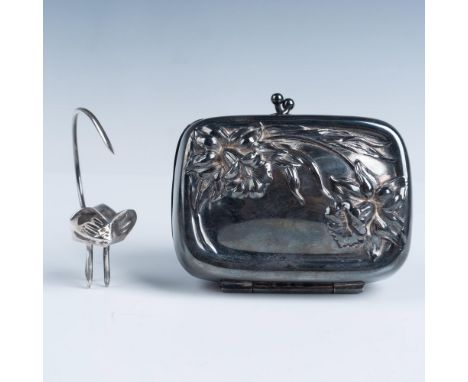 Includes a silver-plated hinged purse featuring daffodils and a sterling silver cheese pick shaped like a small mouse. Victor