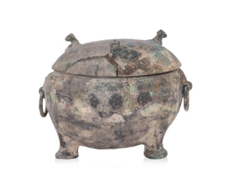 AN ARCHAIC BRONZE RITUAL FOOD VESSEL AND COVER, DING Eastern Zhou dynasty, Warring States period, compressed globular form wi