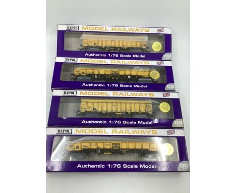 Dapol Model Railway Boxed Toys ; 1;76 scale models to Include &nbsp;B Hat Spec 856AW wagon, 855C OO JNA , Spec 85 BW 10A wago