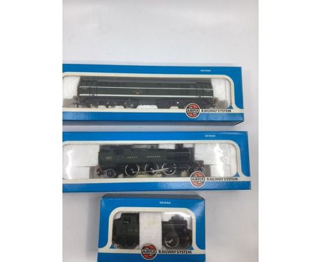 Airfix Vintage Model Railway system ; to include a 54101-9 Class 31 Diesel Loco( BR Green livery, and 54150-1 Prairie tank Lo