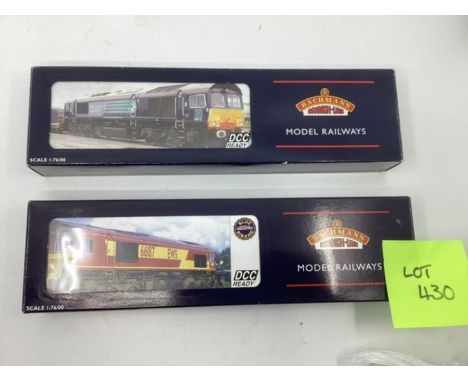 Bachmann Toy model railway; 32978 Class 66/9 Diesel Sunderland Loco and 32 730 class 66 diesel Loco.(2)