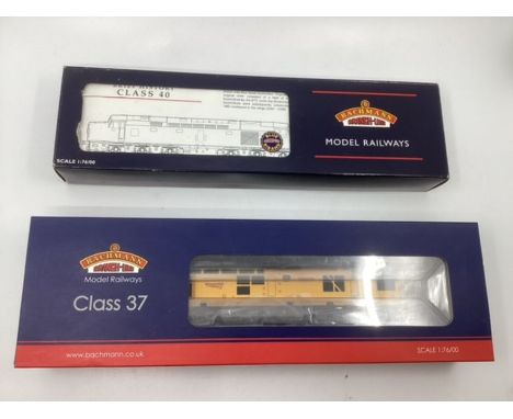 Bachmann model Railway interest ; 32-475 Class 40 Diesel &nbsp;indicator boxes &nbsp;and a class 37 John Tilley weathered box