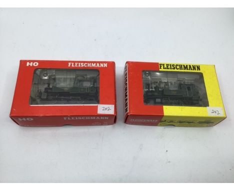 Fleischmann train interest vintage railway stock 844901 &nbsp;boxed unused loco and 409802 boxed (2)