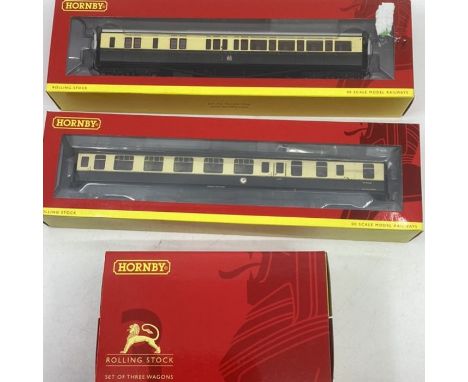 Hornby Model Railways; r6830 Hopper, r4822 Brake coach, R4681 coach, ( box torn) (3)